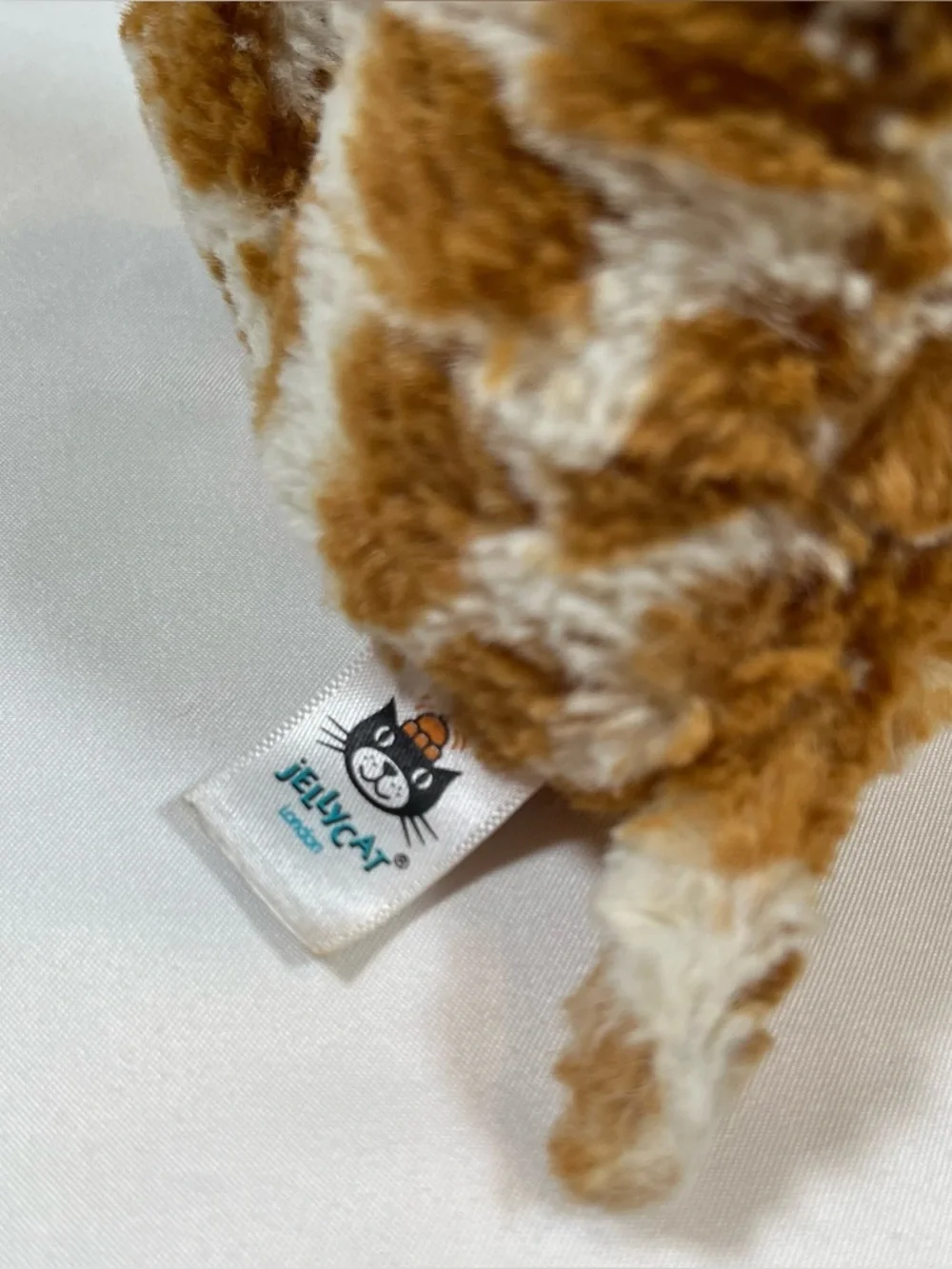 Retired Jellycat Bashful Giraffe Very Small Plush‎ Stuffed Animal 6”